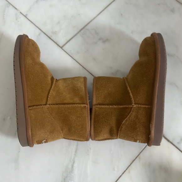 Koolaburra by UGG, little girls sheepskin Sherpa suede ankle boot size VGUC - Picture 6 of 9